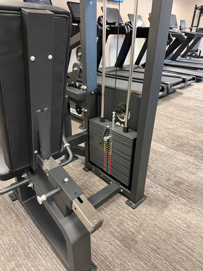 Selectorized Seated Leg Extension & Leg Curl Machine w/ 250lb weight stack (New)