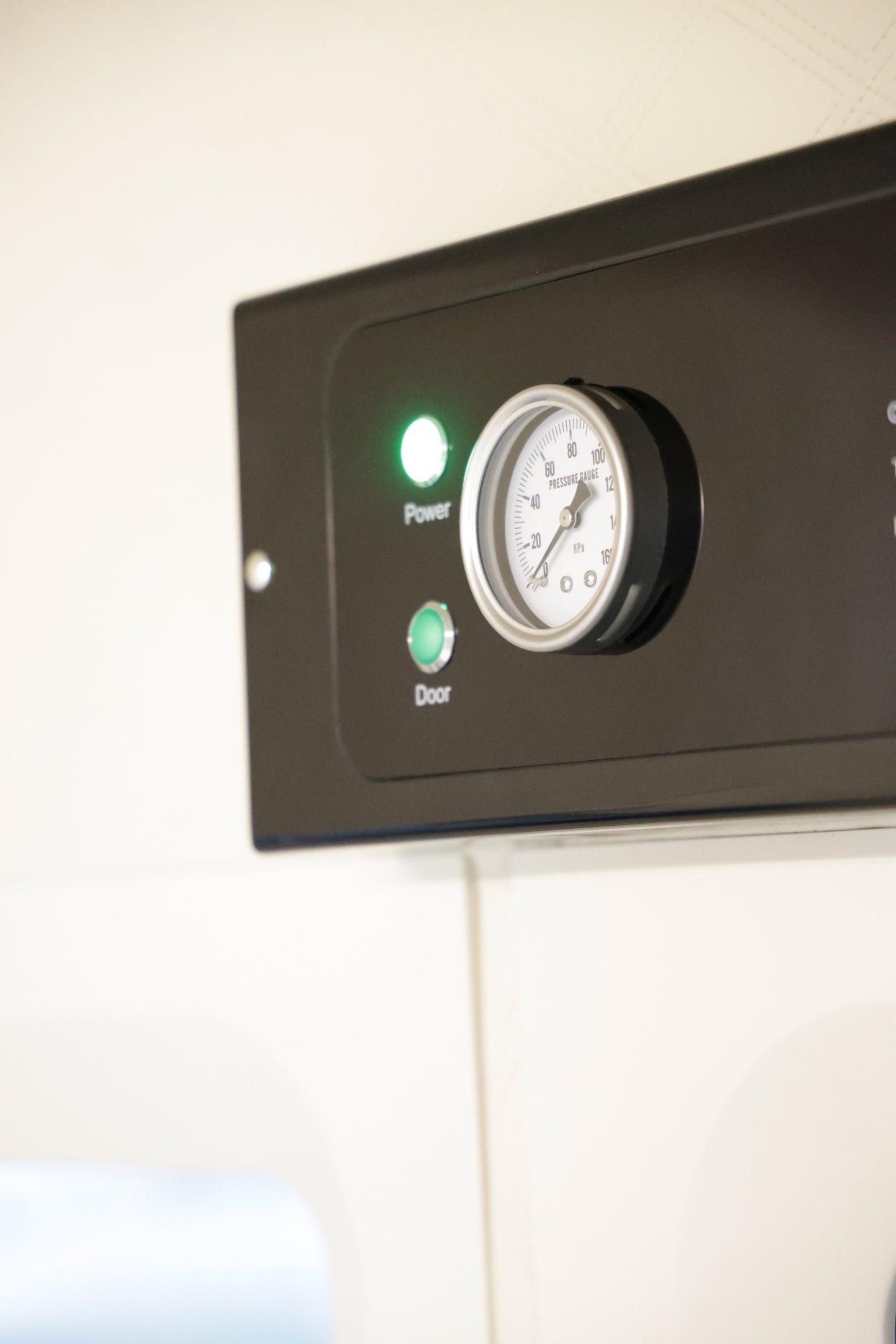 TimePod Ultra 2™ – 2 Person 2.0 ATA Hyperbaric Chamber | MedEq Fitness