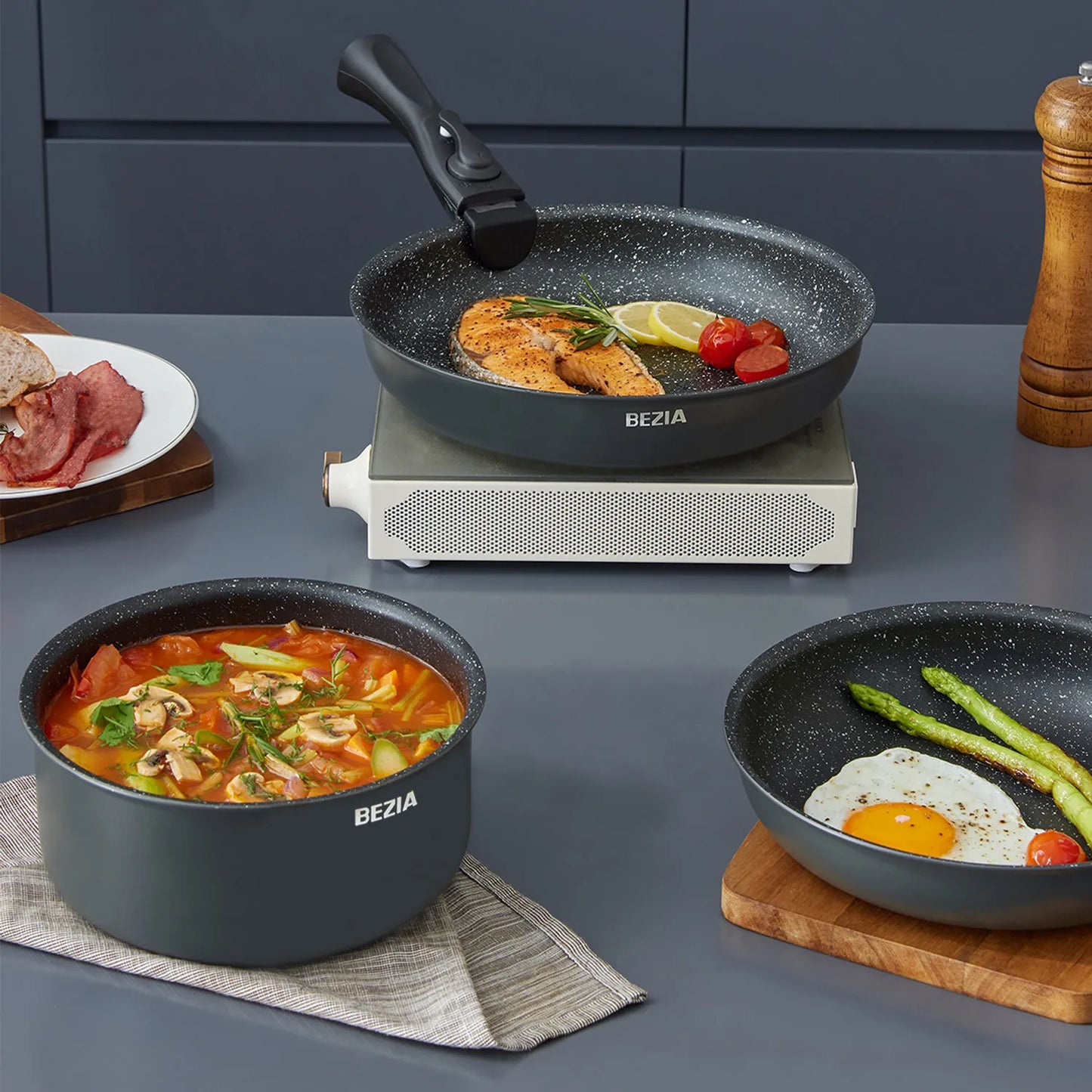 Cookware Set 10 Pieces, Nonstick Pots and Pans Set with Removable Handles