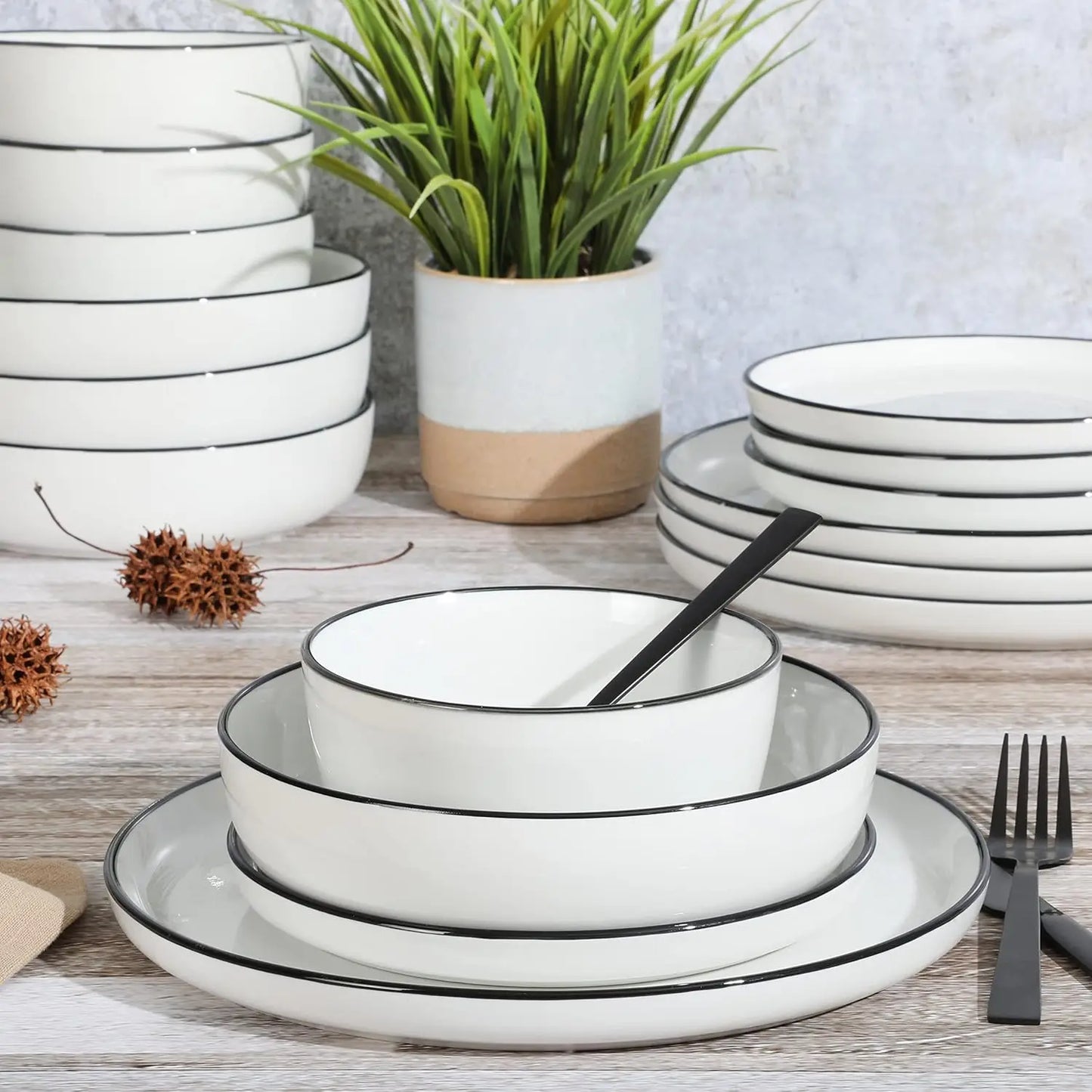 16-Piece Dinnerware Set, White Plates with Black Rim, Microwave & Dishwasher Safe