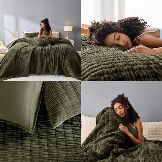 Plush Velvet Quilt - for King Size Beds, Lightweight Comforter,