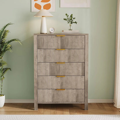 5-Drawer Oak Dresser With Gold Handles,