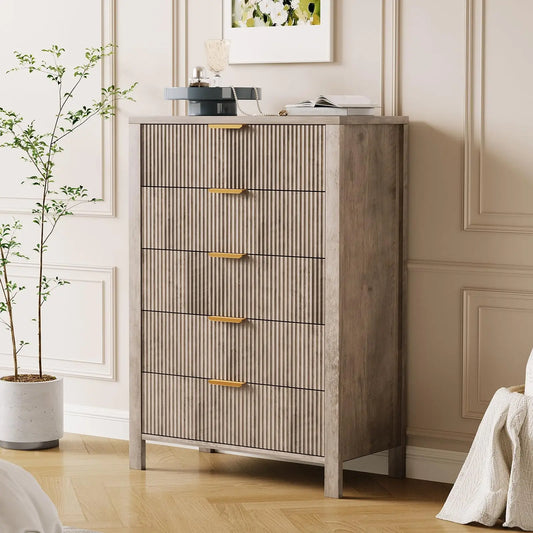 5-Drawer Oak Dresser With Gold Handles,